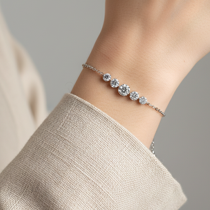 Sparkling 5A CZ Pendant Bracelet · Rhodium-Finished S925